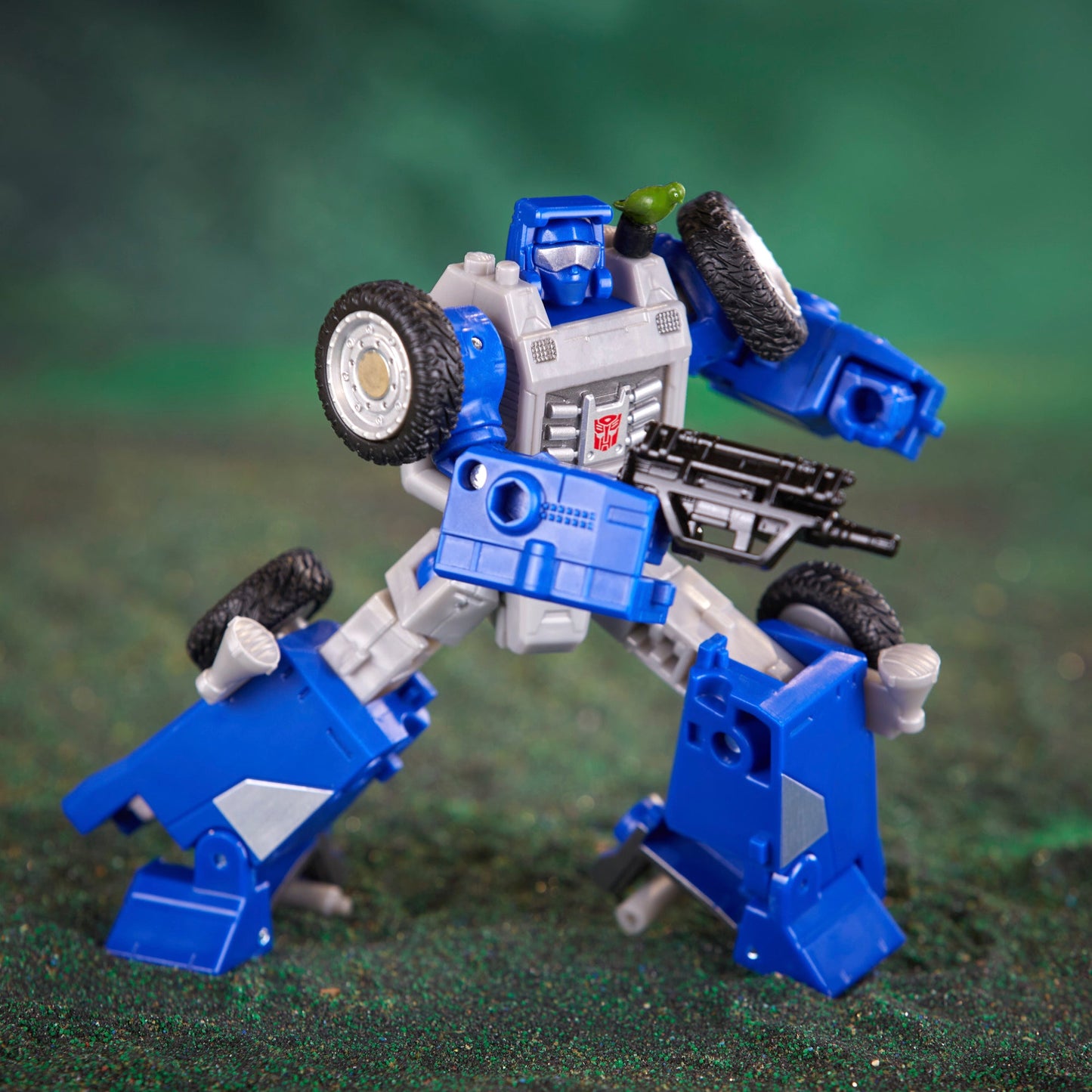 Transformers Legacy Evolution Deluxe Beachcomber & Paradise Parakeet - Reissue