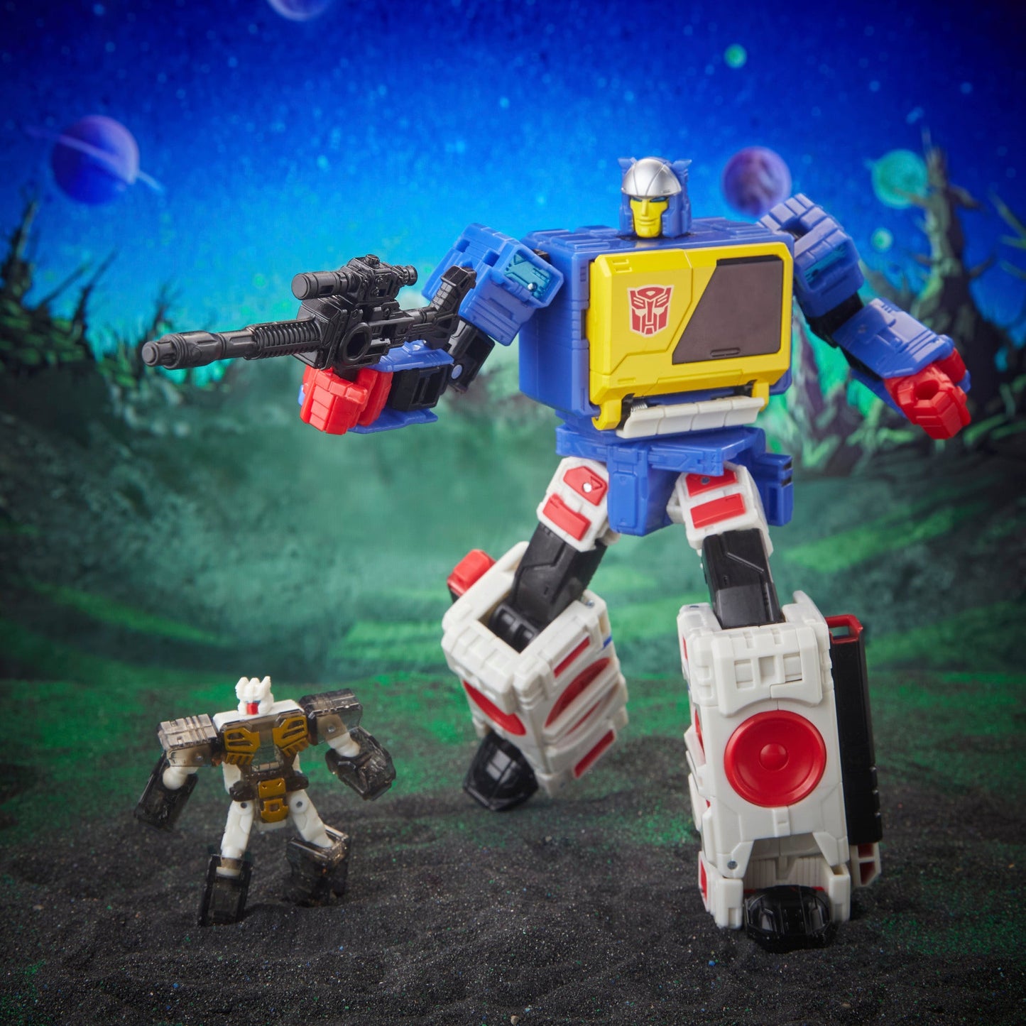 Transformers Legacy Evolution Twincast and Autobot Rewind - Voyager class