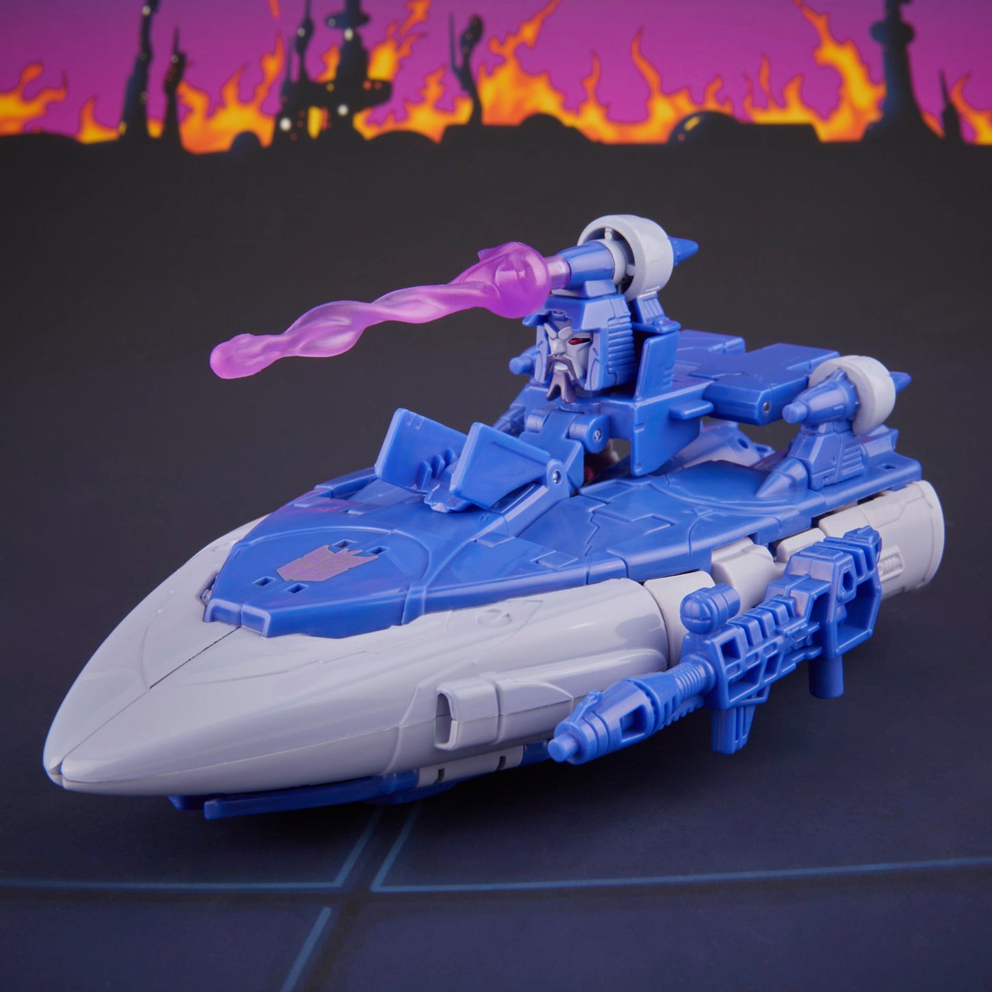 Transformers Studio Series MTMTE Collection Voyager Class Scourge - Exclusive
