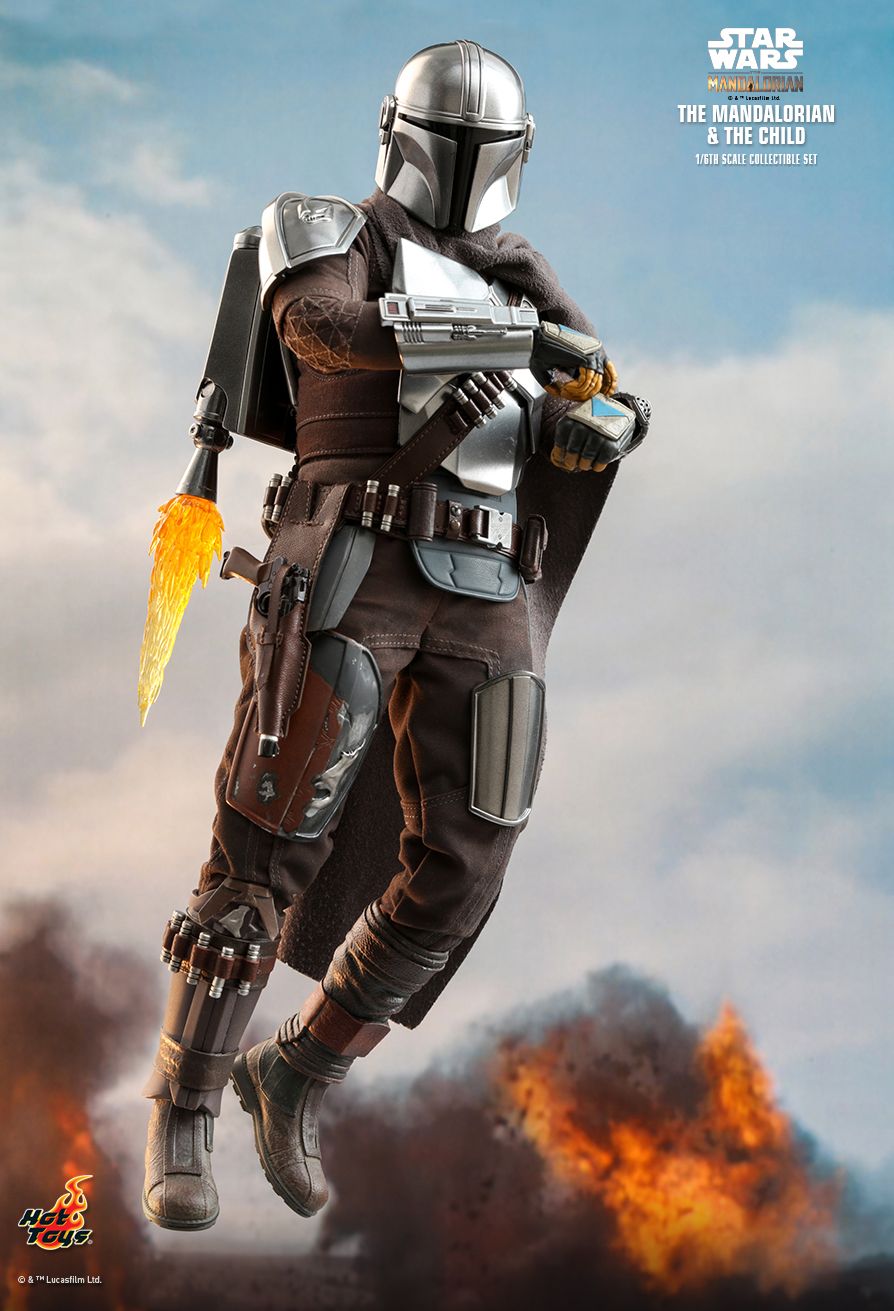 The Mandalorian and The Child - TMS014  - Collector Edition