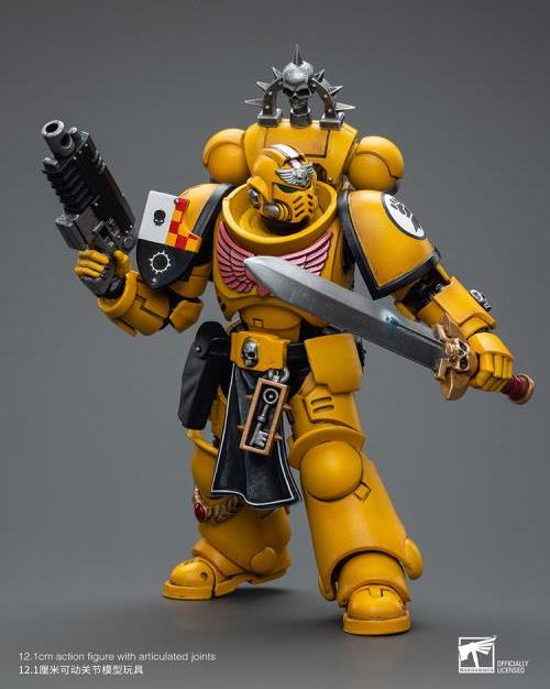 Warhammer 40k Imperial Fists Lieutenant with Power Sword