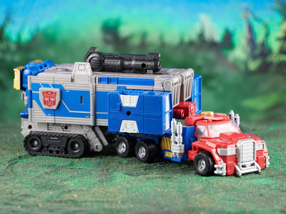 Transformers Legacy Evolution Armada Universe Optimus Prime - Reissue