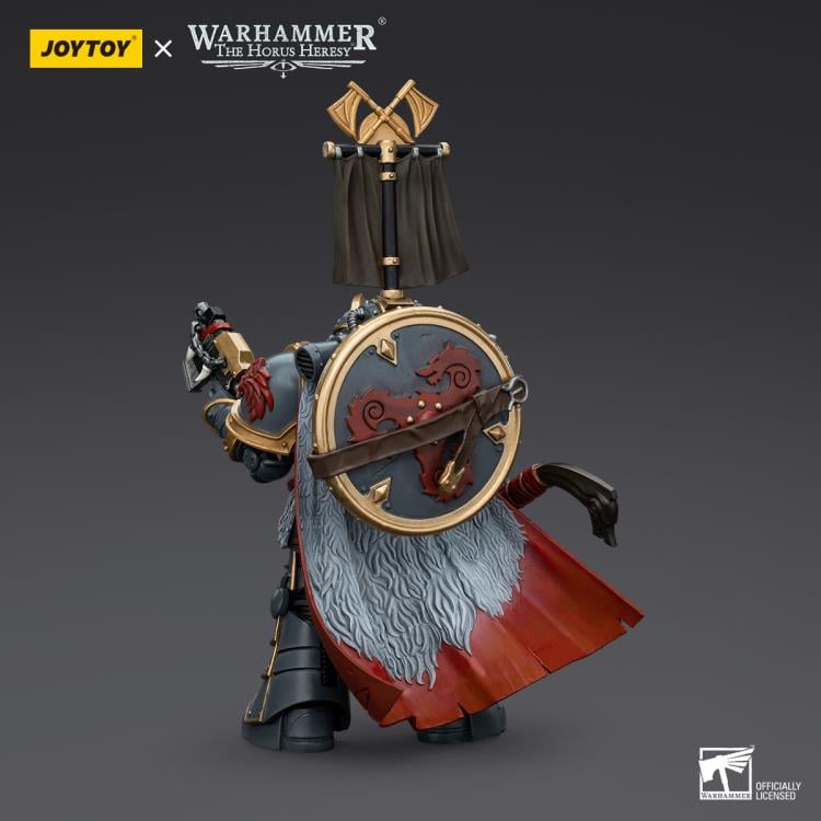 Warhammer The Horus Heresy - Space Wolves - Legion Praetor with Power Axe and Combat Shield