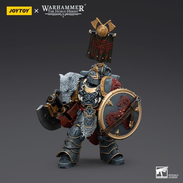 Warhammer The Horus Heresy - Space Wolves - Legion Praetor with Power Axe and Combat Shield