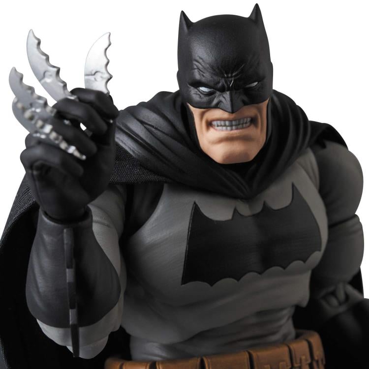 The Dark Knight Returns MAFEX #106 Batman